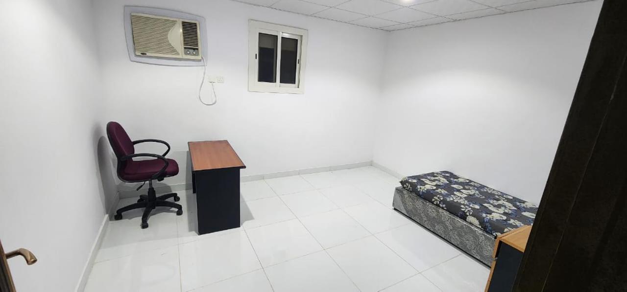 Homestay -single In A Shared In Makkah *